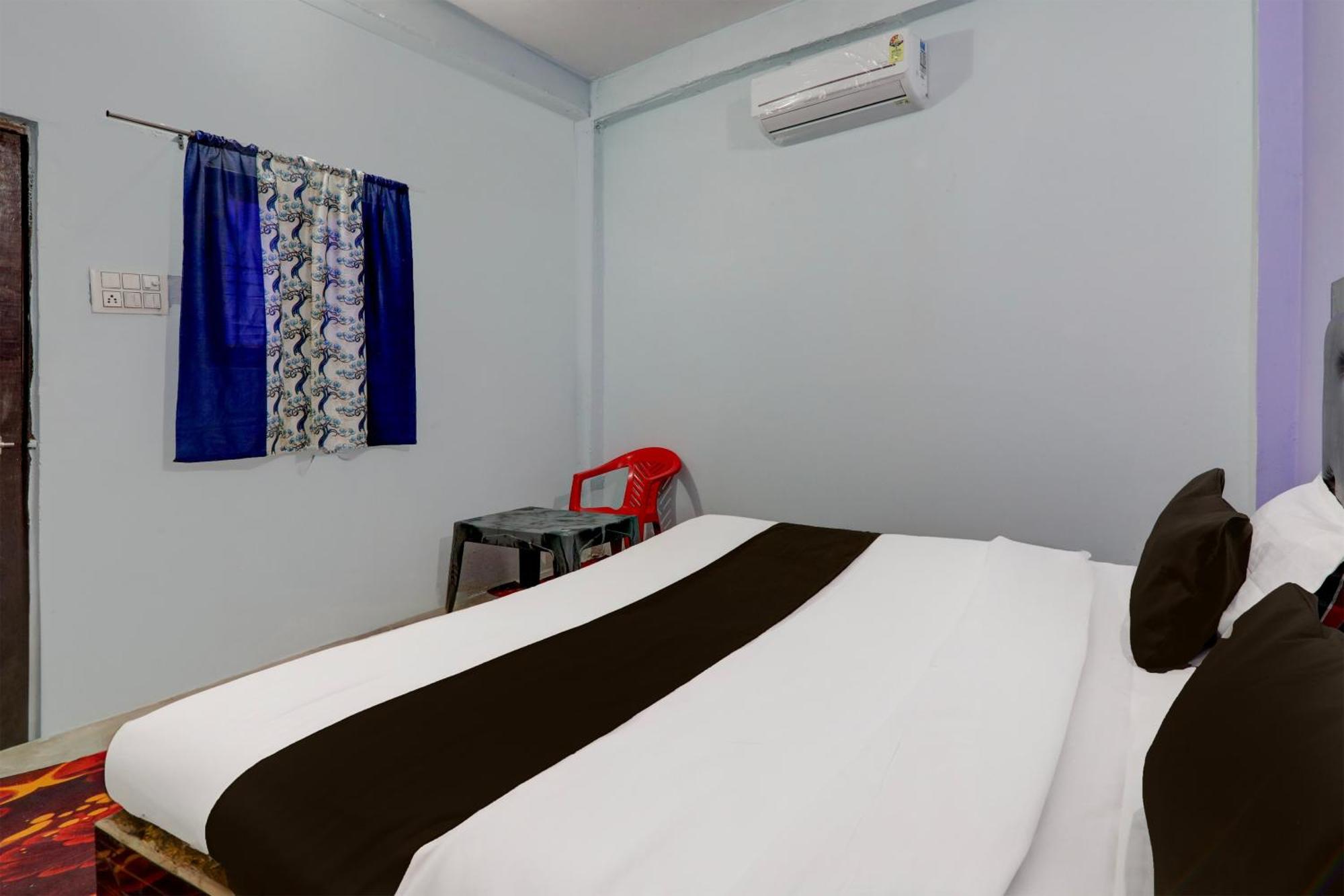 Hotel O Amit Galaxy Lucknow