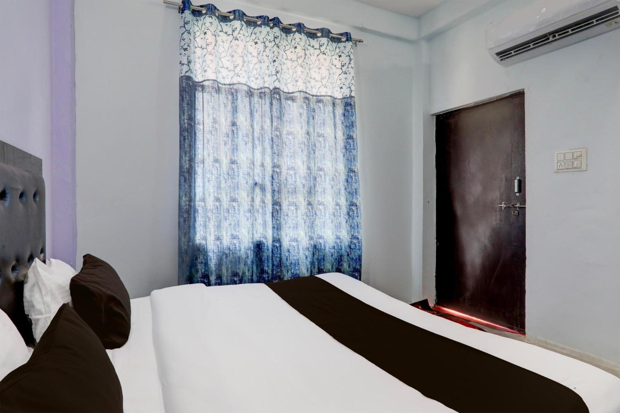 O Amit Galaxy 3* Lucknow